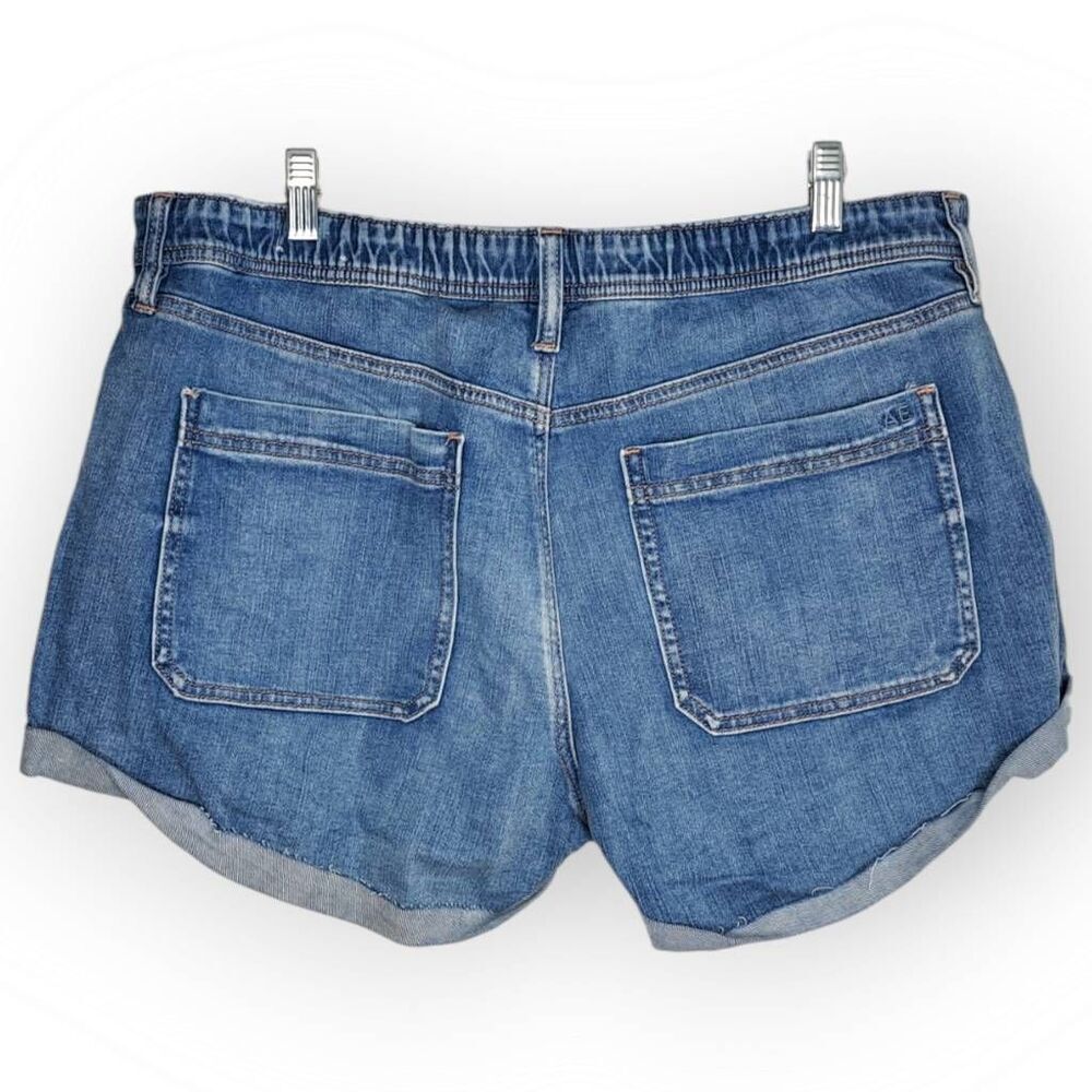 American Eagle Women's Plus Size Dreamy Drape Stretch Denim Easy Shortie size 14 - Picture 3 of 7